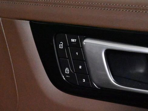 Used 2022 Porsche Cayenne GTS image 42