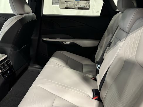 Used 2026 Lexus RX 350h w/ Convenience Package AWD/4WD image 36