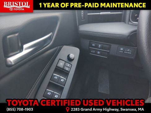 Certified 2022 Toyota Avalon XLE FWD image 19