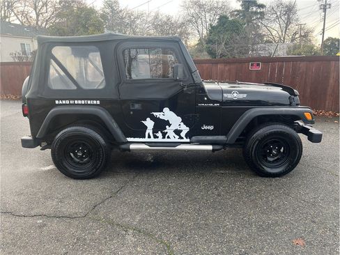 Used 2002 Jeep Wrangler SE image 8