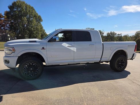 Used 2022 RAM 2500 Laramie image 6