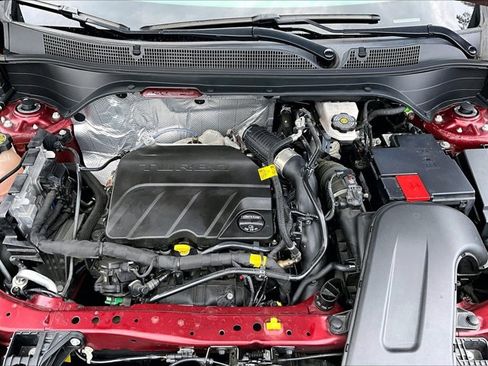 Used 2024 Chevrolet Trax ACTIV FWD image 11