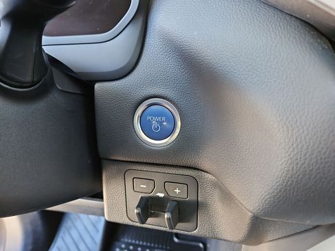 Used 2023 Toyota Sequoia SR5 image 20