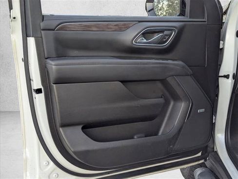 Used 2021 Chevrolet Tahoe Z71 w/ Luxury Package image 8