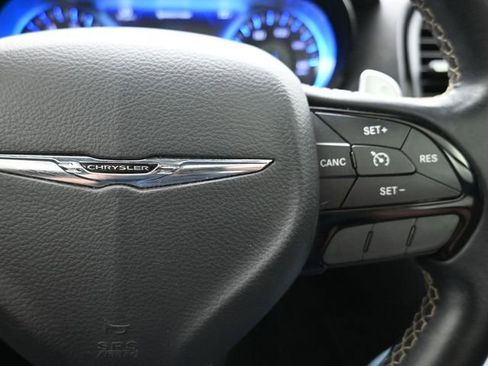 Used 2016 Chrysler 300 S image 28