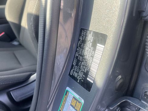 Used 2025 Hyundai Elantra SEL image 29