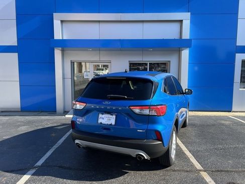 Used 2020 Ford Escape SE image 7