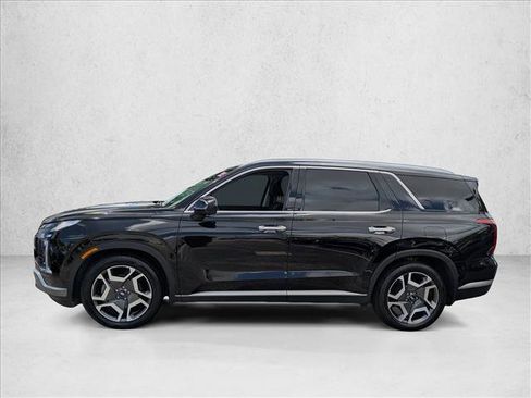 Used 2023 Hyundai Palisade SEL FWD image 9