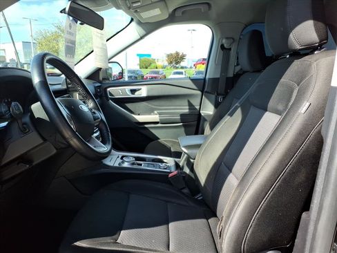 Used 2022 Ford Explorer XLT w/ Class IV Trailer Tow Package image 12