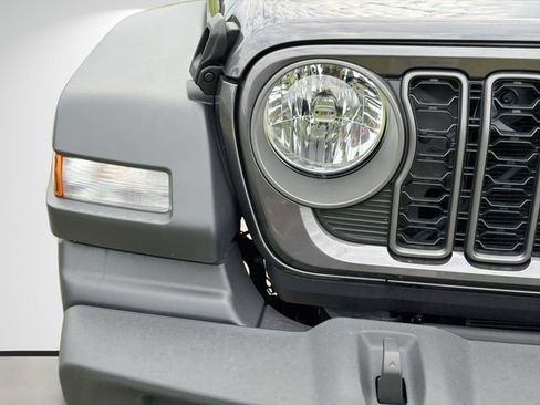 Used 2026 Jeep Wrangler Unlimited Sport AWD/4WD image 9