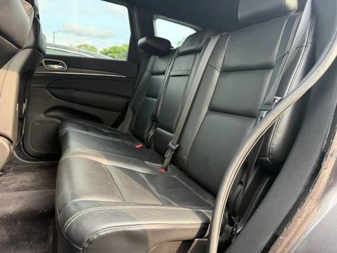 Used 2017 Jeep Grand Cherokee Limited AWD/4WD image 12