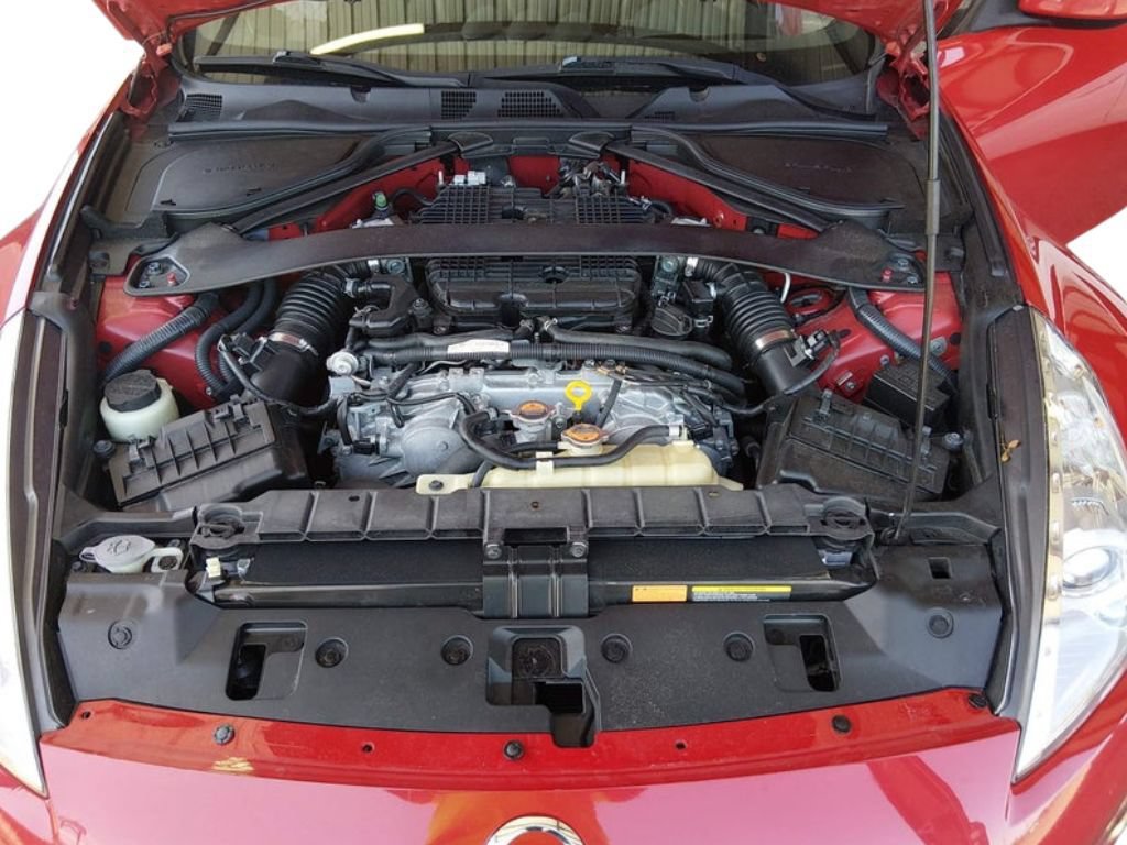 Used 2016 Nissan 370Z Coupe RWD image 11