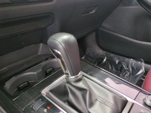Used 2025 MAZDA CX-30 AWD 2.5 S w/ Preferred Package image 19
