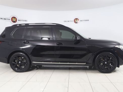 Used 2022 BMW X7 xDrive40i w/ Premium Package AWD/4WD image 2
