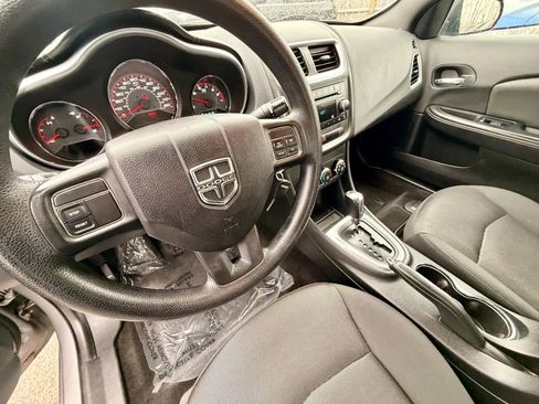 Used 2013 Dodge Avenger SE image 8