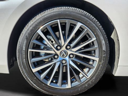 Used 2023 Lexus ES 350 w/ Premium Package image 15