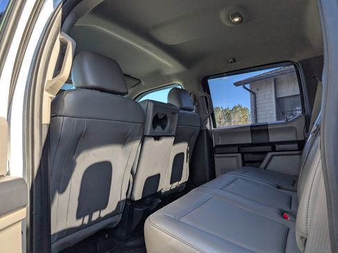 Used 2017 Ford F250 XL w/ Power Equipment Group image 18