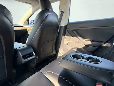 Used 2021 Tesla Model 3 Standard Range Plus RWD image 19