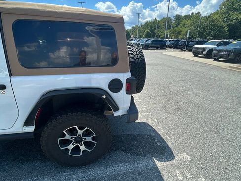 Used 2019 Jeep Wrangler Rubicon AWD/4WD image 8