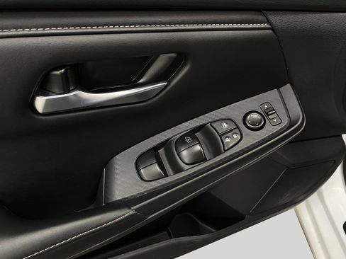 Used 2024 Nissan Sentra SV w/ All-Weather Package image 27