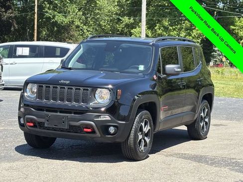 Used 2019 Jeep Renegade Trailhawk w/ Cold Weather Group II AWD/4WD image 30