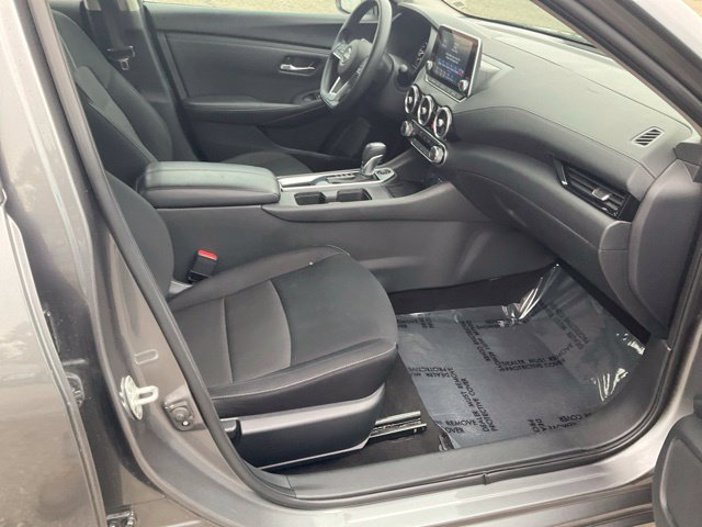 Used 2024 Nissan Sentra SV FWD image 14