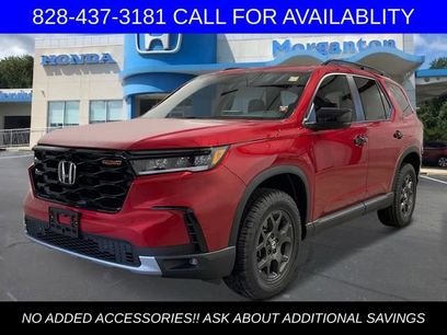 New 2025 Honda Pilot TrailSport