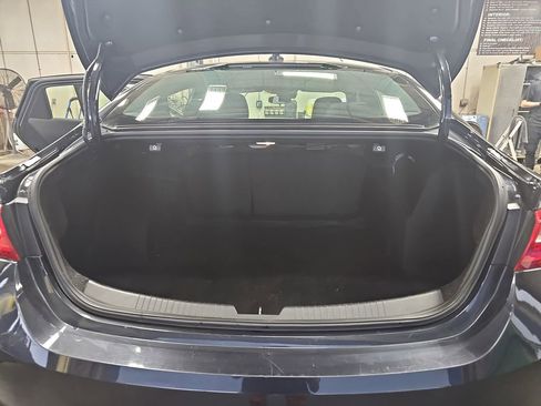 Used 2023 Chevrolet Malibu LT image 12