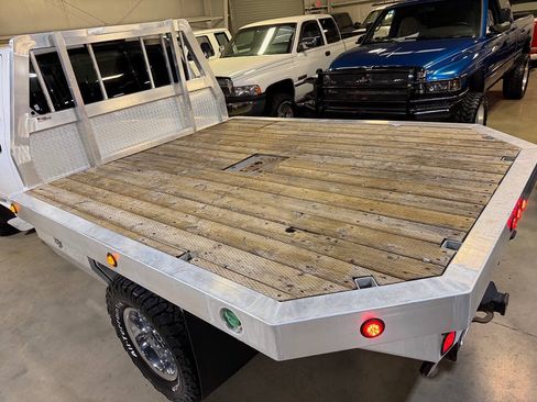 Used 2017 RAM 3500 Tradesman w/ Chrome Appearance Group AWD/4WD image 29