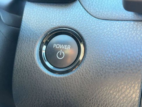 Used 2025 Toyota Camry LE image 27