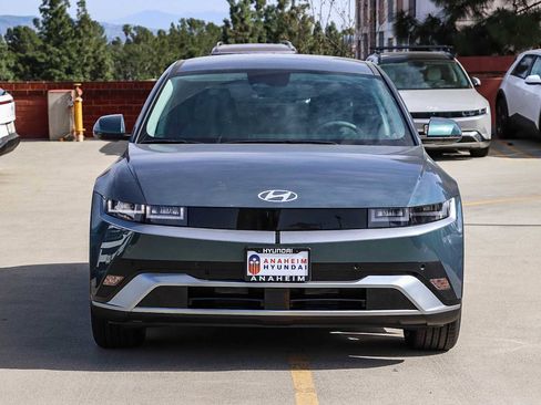 New 2026 Hyundai Ioniq 5 SE image 2