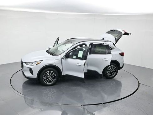 New 2026 Ford Escape SE image 46