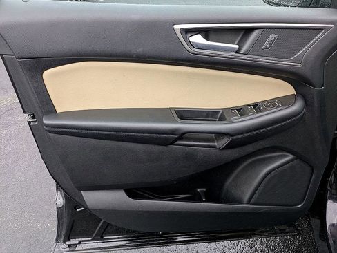 Used 2022 Ford Edge SEL w/ Convenience Package image 12