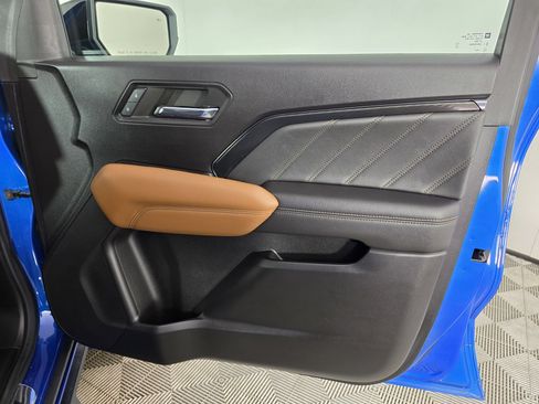 Used 2023 GMC Canyon AT4 w/ AT4 Premium Package AWD/4WD image 48
