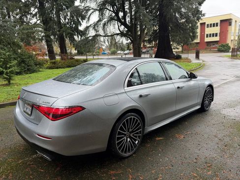 Used 2022 Mercedes-Benz S 580 4MATIC Sedan image 4