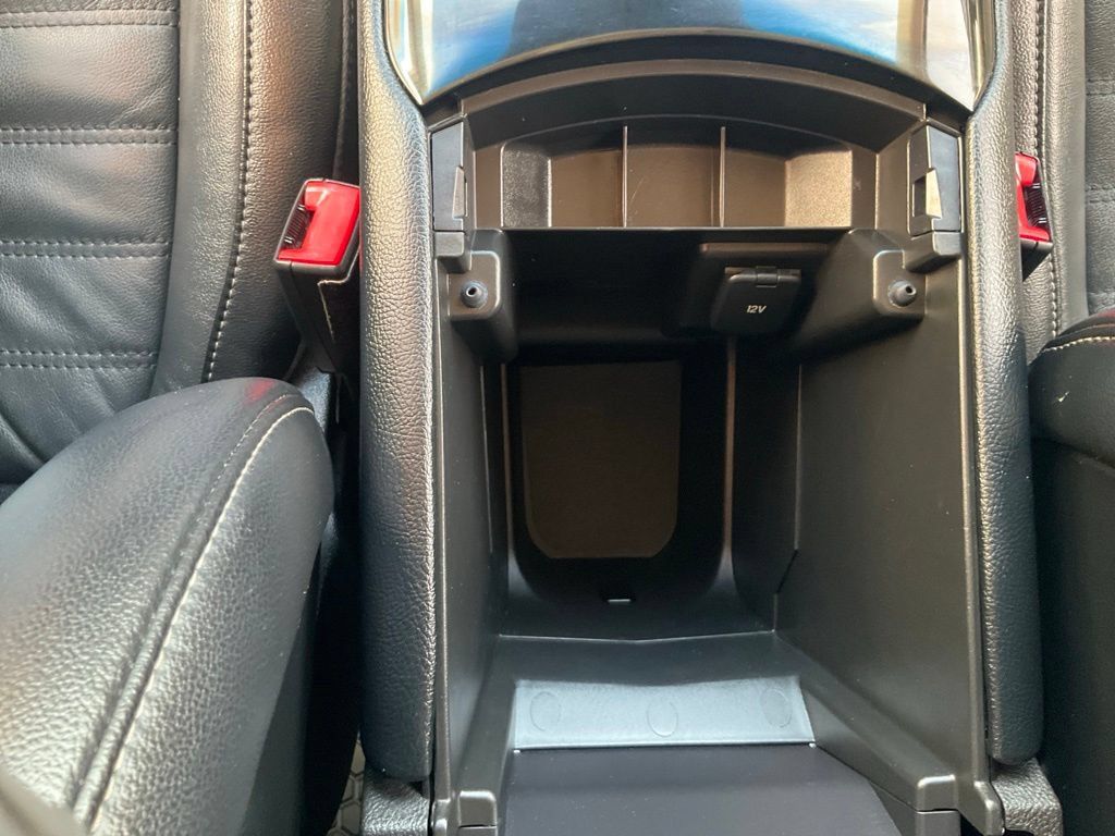 Used 2018 Ford Edge SEL w/ Equipment Group 201A FWD image 15