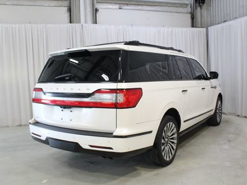 Used 2019 Lincoln Navigator L Reserve w/ Cargo Package AWD/4WD image 27