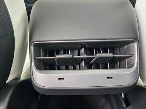 Used 2023 Tesla Model Y Long Range image 61
