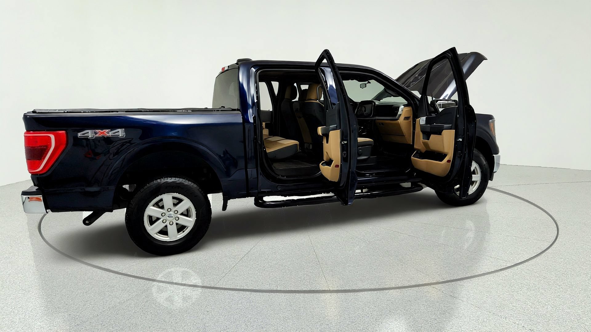 Used 2023 Ford F150 XLT AWD/4WD image 13