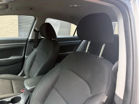 Used 2020 Hyundai Elantra SEL w/ Cargo Package (C1) FWD image 23