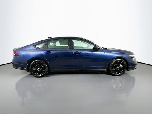 Used 2025 Honda Accord SE image 7