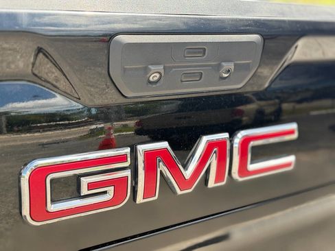 Used 2019 GMC Sierra 1500 AT4 w/ AT4 Premium Package image 9