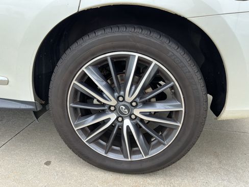 Used 2019 INFINITI QX60 Luxe w/ Sensory Package FWD image 13