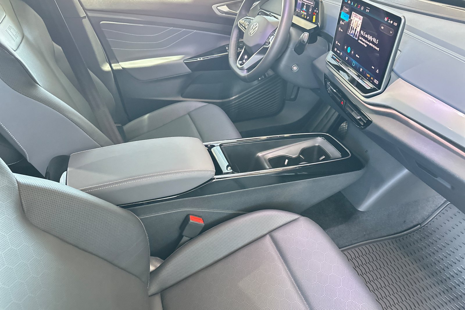 New 2026 Volkswagen ID.4 Pro S Plus AWD/4WD image 14