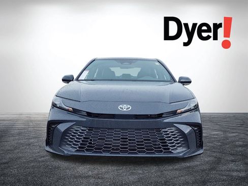 Used 2025 Toyota Camry SE FWD image 11