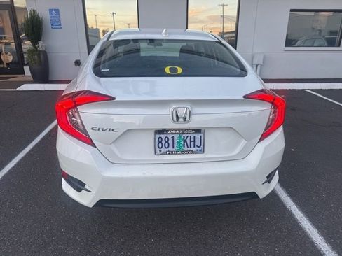 Used 2017 Honda Civic EX image 4