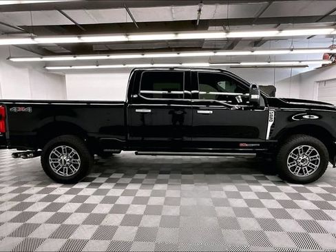 Used 2023 Ford F250 Limited AWD/4WD image 14