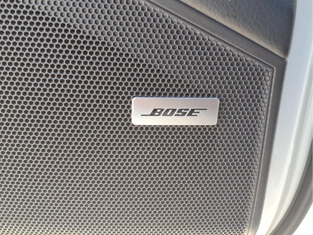 Used 2024 Porsche Cayenne AWD/4WD image 18