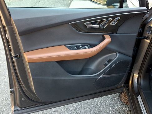 Used 2023 Audi Q7 2.0T Premium Plus w/ Premium Plus Package image 13