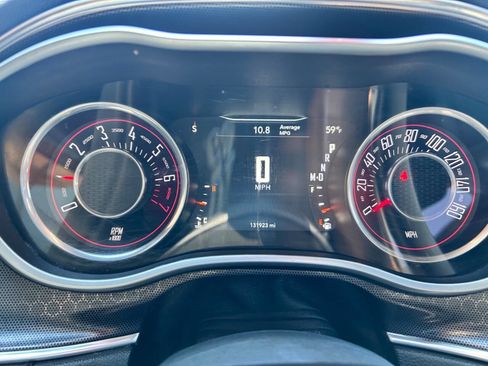 Used 2016 Dodge Challenger SXT Plus image 15